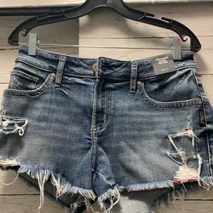 Silver Jeans Co. Women's Boyfriend Mid Rise Short